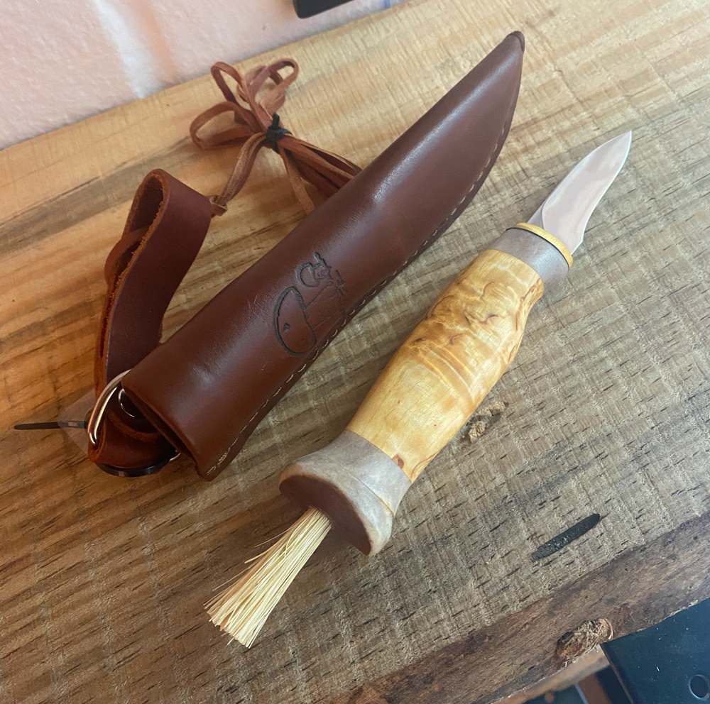 Mushroom Foraging Knife with cleaning brush